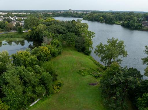 1360 Lone Oak Road, Saint Paul, MN 55121
