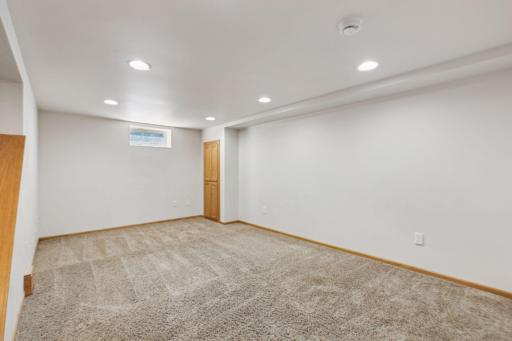 7309 Thomas Avenue S, Minneapolis, MN 55423