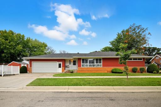 1000 8th Street NW, Austin, MN 55912