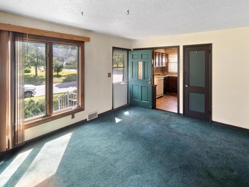 1832 Georgia Ave S Minneapolis MN 55426 USA-014-020-012-MLS_Size.jpg