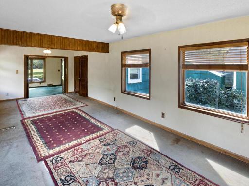 1832 Georgia Ave S Minneapolis MN 55426 USA-020-031-018-MLS_Size.jpg
