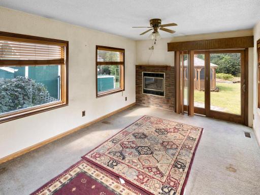 1832 Georgia Ave S Minneapolis MN 55426 USA-019-029-017-MLS_Size.jpg