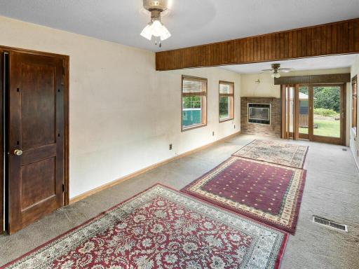 1832 Georgia Ave S Minneapolis MN 55426 USA-018-026-016-MLS_Size.jpg