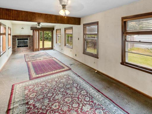 1832 Georgia Ave S Minneapolis MN 55426 USA-017-030-015-MLS_Size.jpg