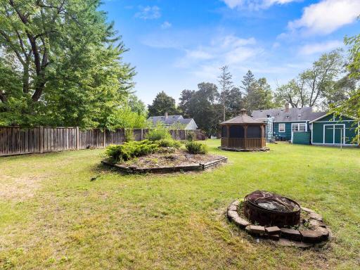 1832 Georgia Ave S Minneapolis MN 55426 USA-008-006-006-MLS_Size.jpg