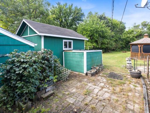 1832 Georgia Ave S Minneapolis MN 55426 USA-011-027-009-MLS_Size.jpg
