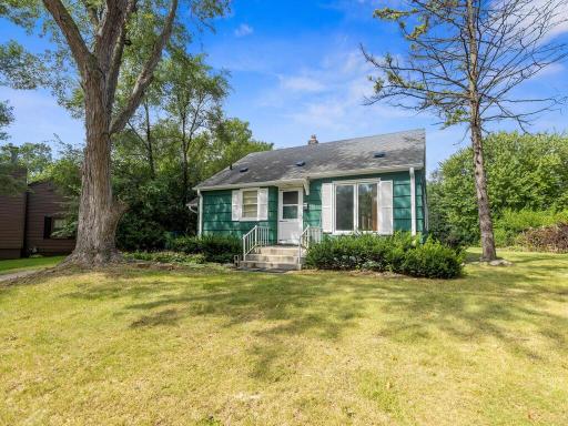 1832 Georgia Ave S Minneapolis MN 55426 USA-002-025-001-MLS_Size.jpg