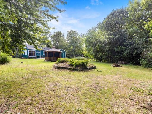 1832 Georgia Ave S Minneapolis MN 55426 USA-007-005-005-MLS_Size.jpg