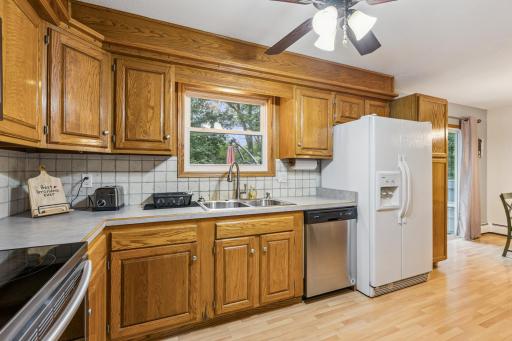 4161 Maplewood Road, Saint Bonifacius, MN 55375