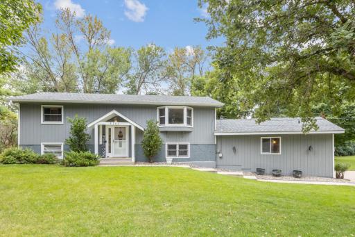 4161 Maplewood Road, Saint Bonifacius, MN 55375