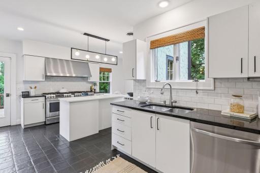 4750 Girard Avenue S, Minneapolis, MN 55419