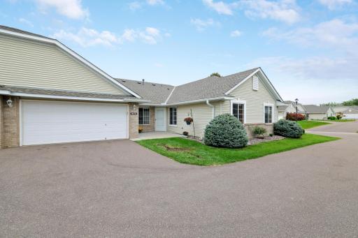 9175 Larkspur Glade, Maple Grove, MN 55311