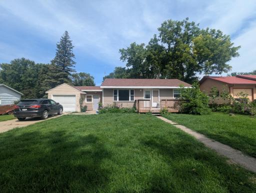 713 5th Avenue, Mountain Lake, MN 56159