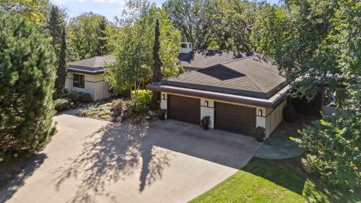 10181 Wild Duck Pass, Eden Prairie, MN 55347