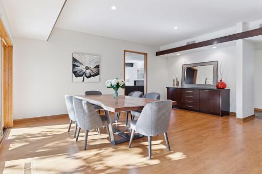 10181 Wild Duck Pass, Eden Prairie, MN 55347