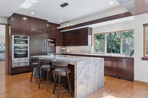 10181 Wild Duck Pass, Eden Prairie, MN 55347