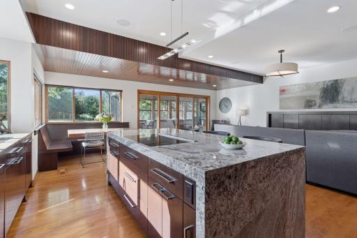 10181 Wild Duck Pass, Eden Prairie, MN 55347