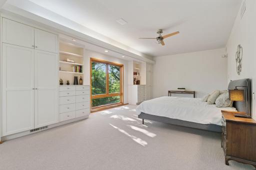 10181 Wild Duck Pass, Eden Prairie, MN 55347
