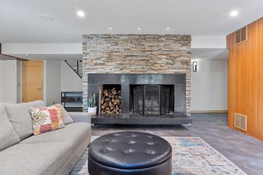 10181 Wild Duck Pass, Eden Prairie, MN 55347