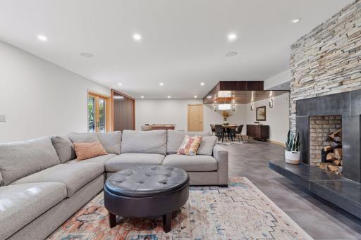 10181 Wild Duck Pass, Eden Prairie, MN 55347