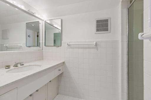 2501 France Avenue S, Minneapolis, MN 55416
