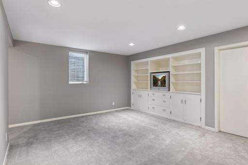 2501 France Avenue S, Minneapolis, MN 55416