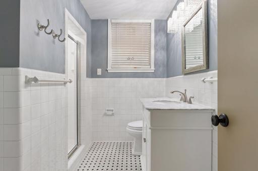 2501 France Avenue S, Minneapolis, MN 55416