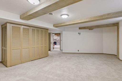 2501 France Avenue S, Minneapolis, MN 55416