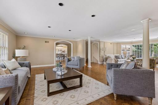 2501 France Avenue S, Minneapolis, MN 55416