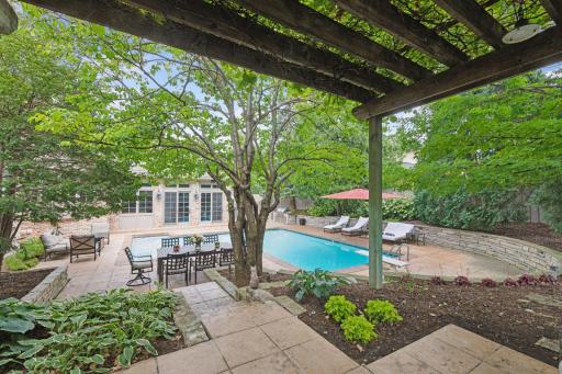 2501 France Avenue S, Minneapolis, MN 55416