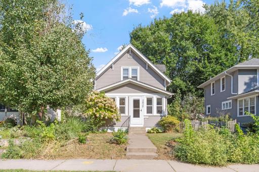 2827 Hayes Street NE, Minneapolis, MN 55418