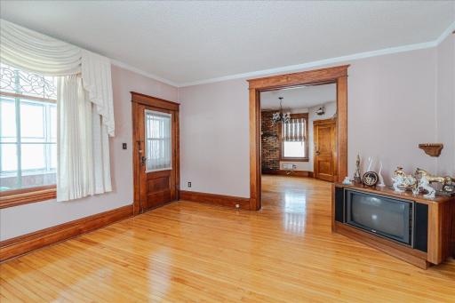 6050 Cahill Avenue, Inver Grove Heights, MN 55076