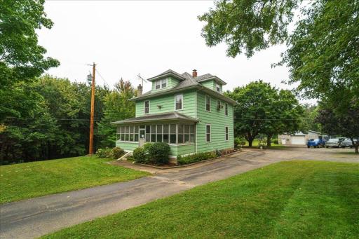 6050 Cahill Avenue, Inver Grove Heights, MN 55076