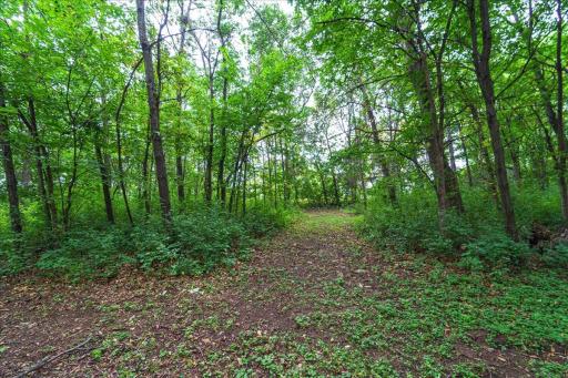 6050 Cahill Avenue, Inver Grove Heights, MN 55076