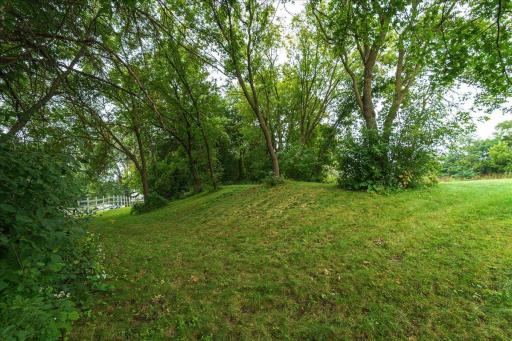 6050 Cahill Avenue, Inver Grove Heights, MN 55076
