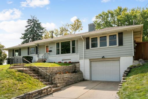 Photo for 2827 Hampshire Avenue N, Crystal, MN 55427 - listing #6786706 2827 Hampshire Avenue N, Crystal, MN 55427