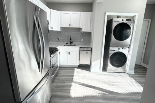 4010 Dupont Level 1 Kitchen A.jpeg