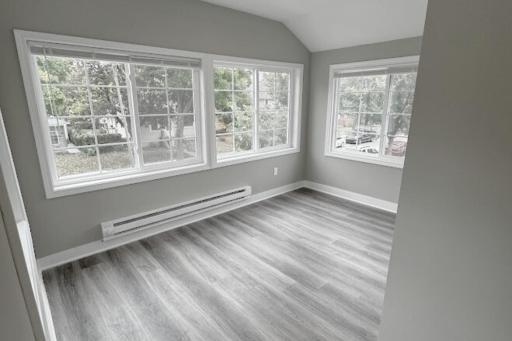 4010 Dupont Upper Bedroom 2A.jpeg