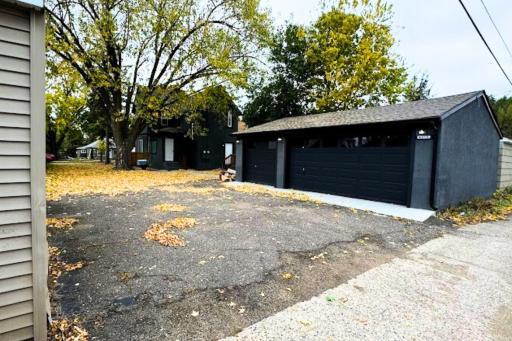 4010 Dupont Rear 2.jpeg