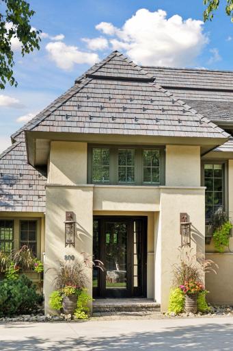800 Westwood Drive S, Golden Valley, MN 55416
