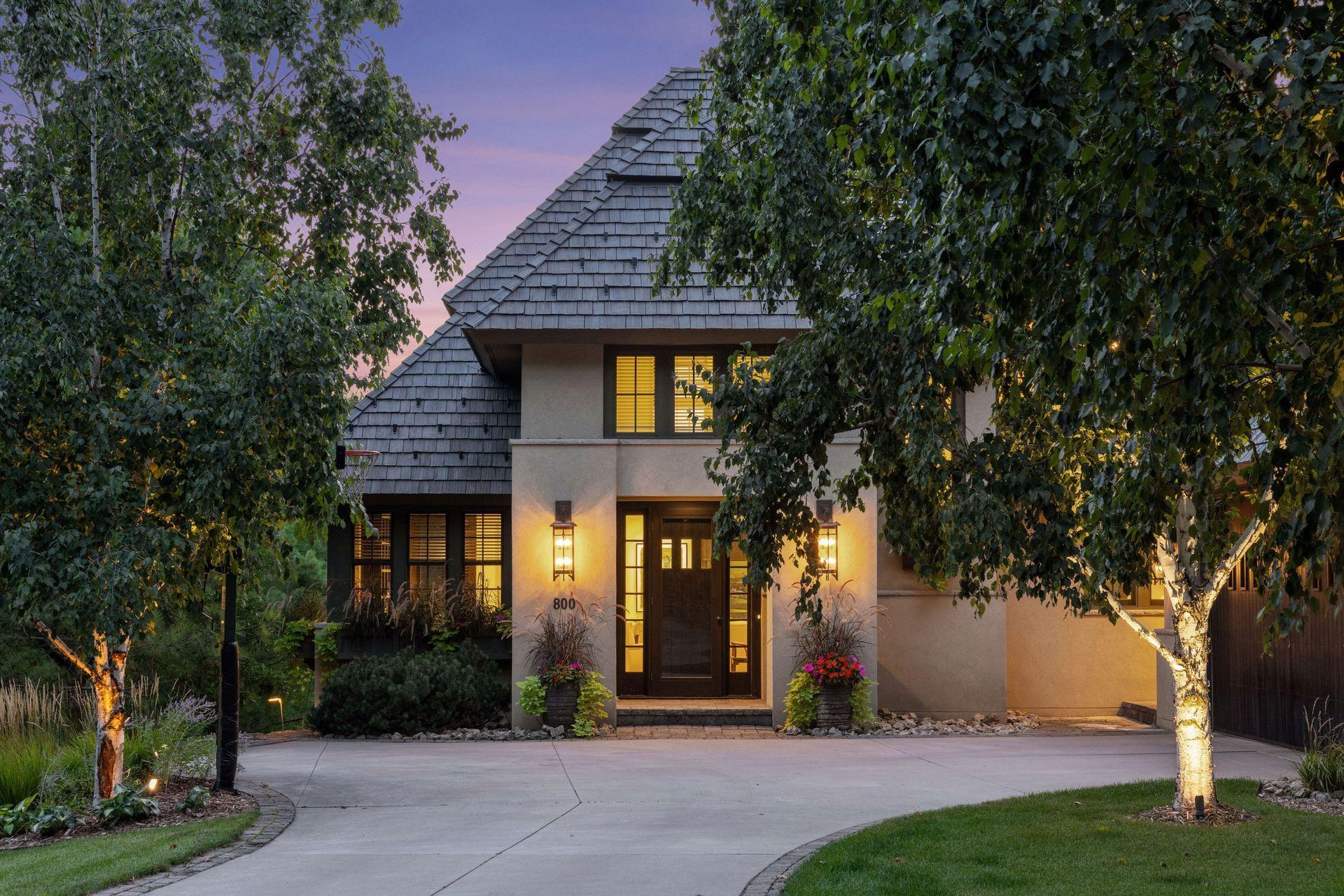 Welcome to 800 Westwood Drive!