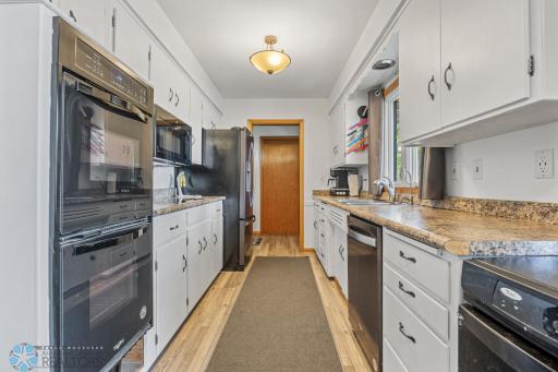2212 5th Street S, Moorhead, MN 56560
