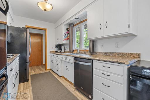 2212 5th Street S, Moorhead, MN 56560