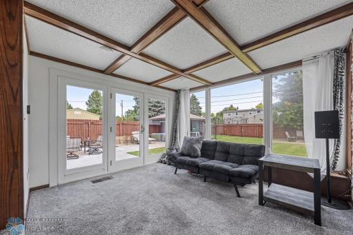 2212 5th Street S, Moorhead, MN 56560