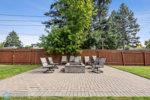 2212 5th Street S, Moorhead, MN 56560