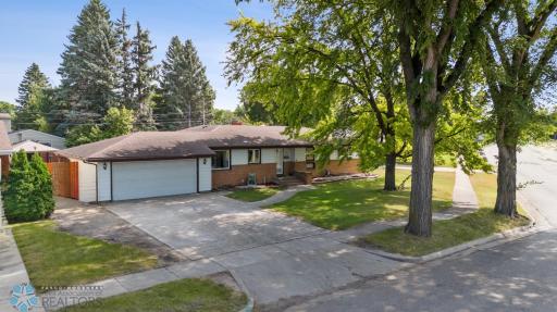 2212 5th Street S, Moorhead, MN 56560