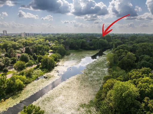 Only 7 lots have direct backyard access to the Kenilworth Channel