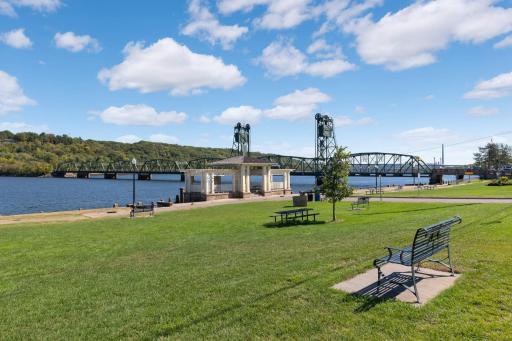2324 Driftwood Lane, Stillwater, MN 55082