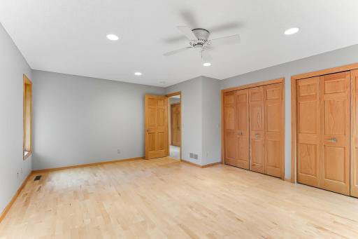 125 E Lake Street, Waconia, MN 55387