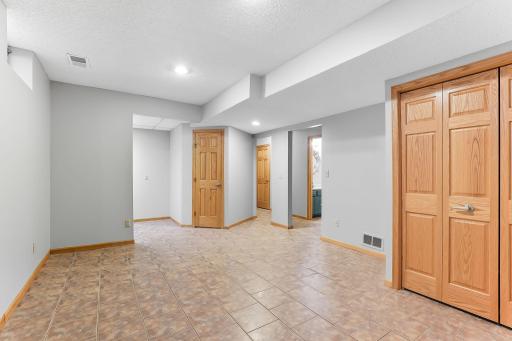 125 E Lake Street, Waconia, MN 55387